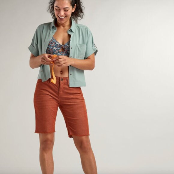 TITLE NINE Corduroy Dog Town SHORTS 10" inch TEAL - Picture 4 of 6